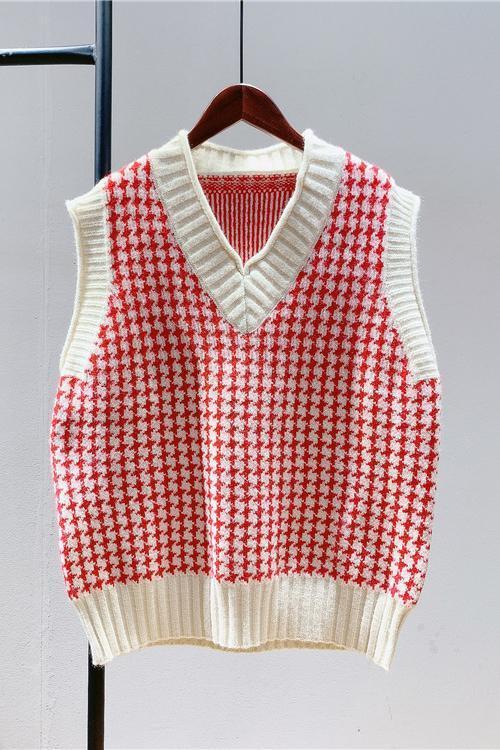 Houndstooth V Neck Vest