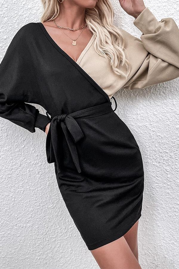 Two-tone stitching V-neck long-sleeved waist dress