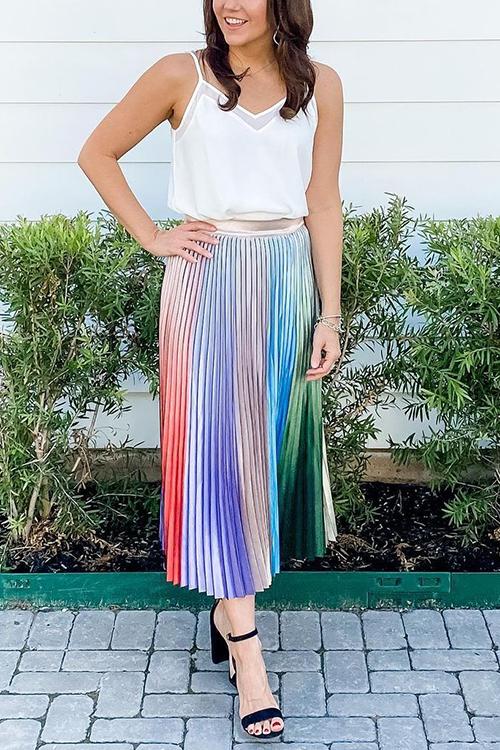 Gradient Stripe Pleated Skirts