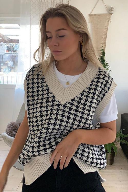 Houndstooth V Neck Vest